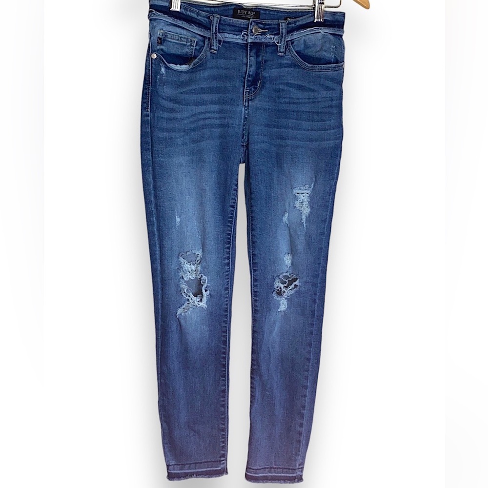 Judy blue frayed hem distressed jeans